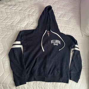 Villanova zip up